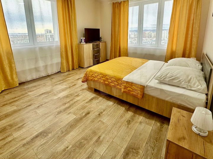 2-к. квартира, 55 м², 18/25 эт.