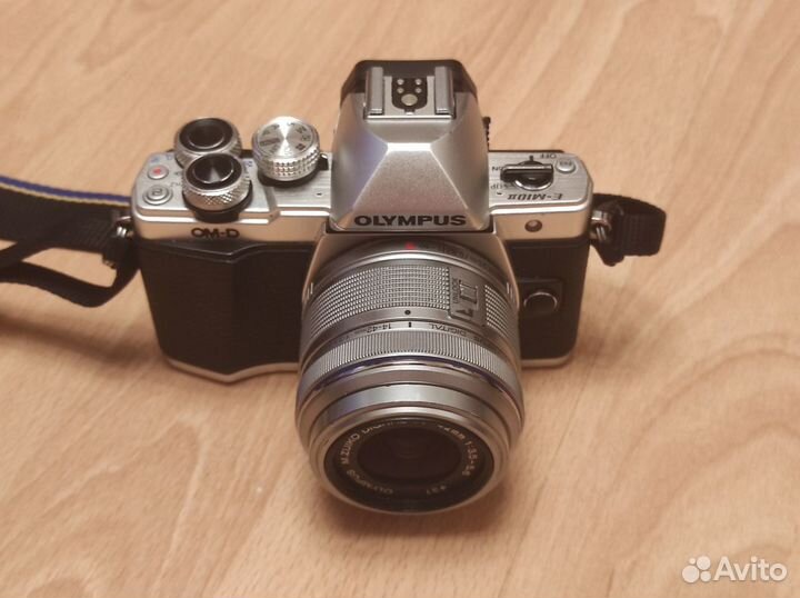 Фотоаппарат Olympus OM-D E-M10 II