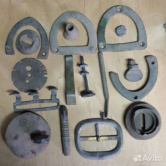 Предметы старинные,на поделки