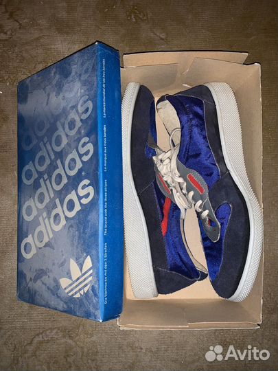 Ретро кроссовки