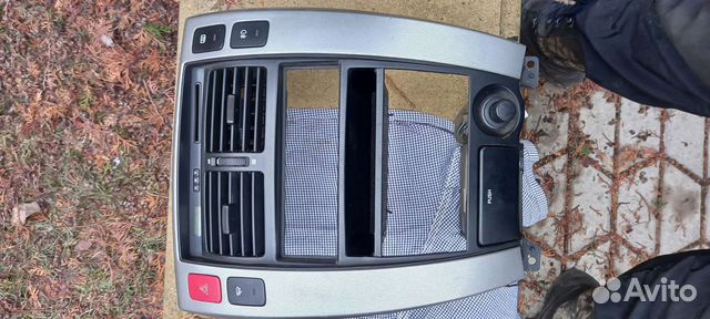 Накладка центральной консоли Hyundai Tucson 1