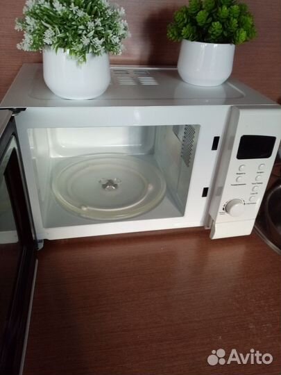 Микроволновая печь supra 18л
