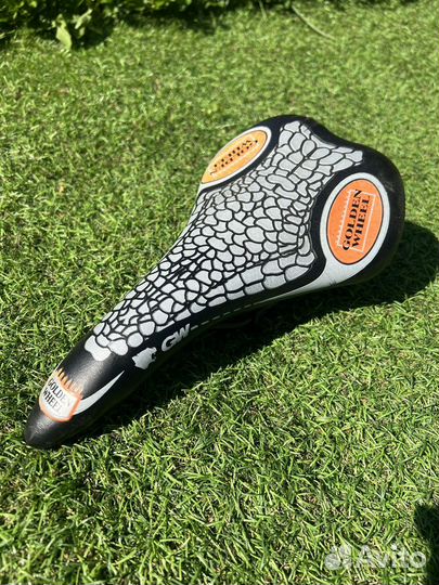 Велосипедное седло