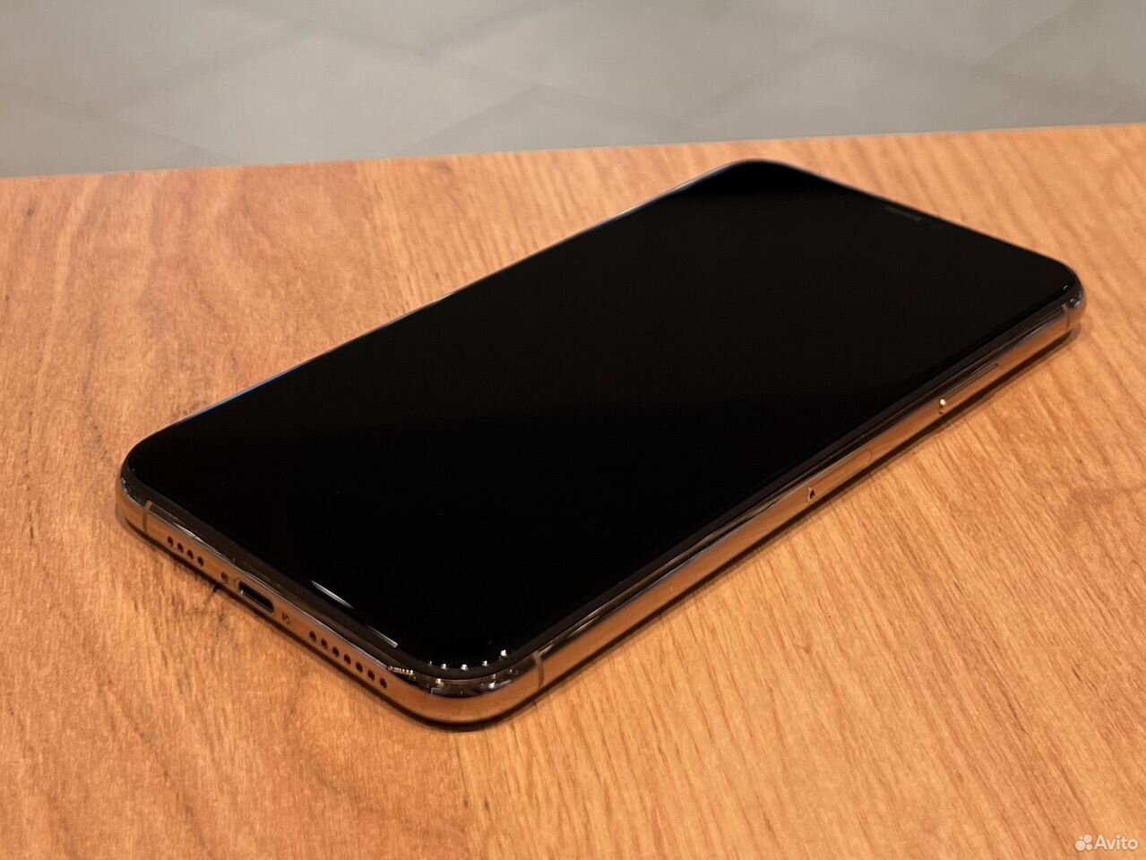 iPhone 11 Pro Max, 256 ГБ, SIM + eSIM