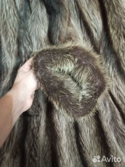 Шуба из меха енота