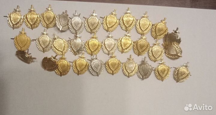 Пуговицы и петлицы