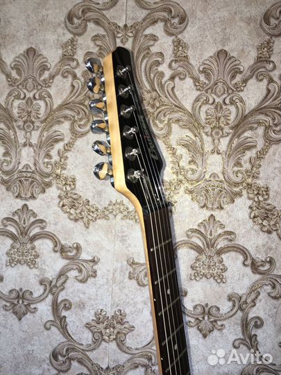 Электрогитара