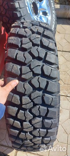 Bfgoodrich Mud-Terrain T/A KM2 235/75 R15