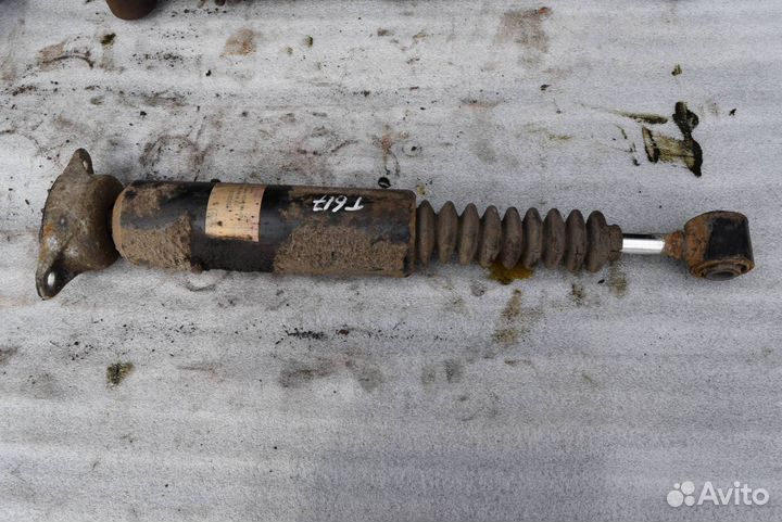 Амортизатор задний Volvo XC70 3 2010 31302603