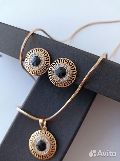 Комплект украшений из медицинского сплава