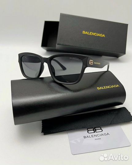 Солнцезащитные очки balenciaga