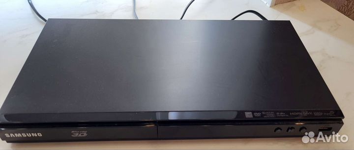 Blu ray плеер Samsung BD E5500