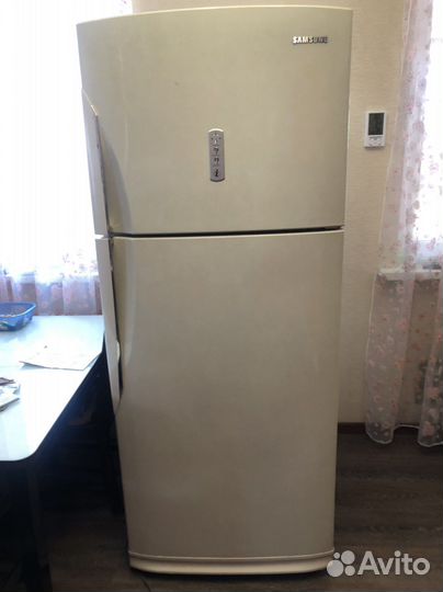 Холодильник samsung