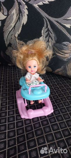 Ползающий пупс