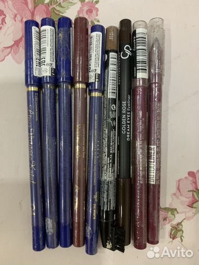 Кремовые тени и карандаши для глаз