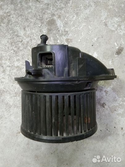 Мотор печки Мерседес Спринтер