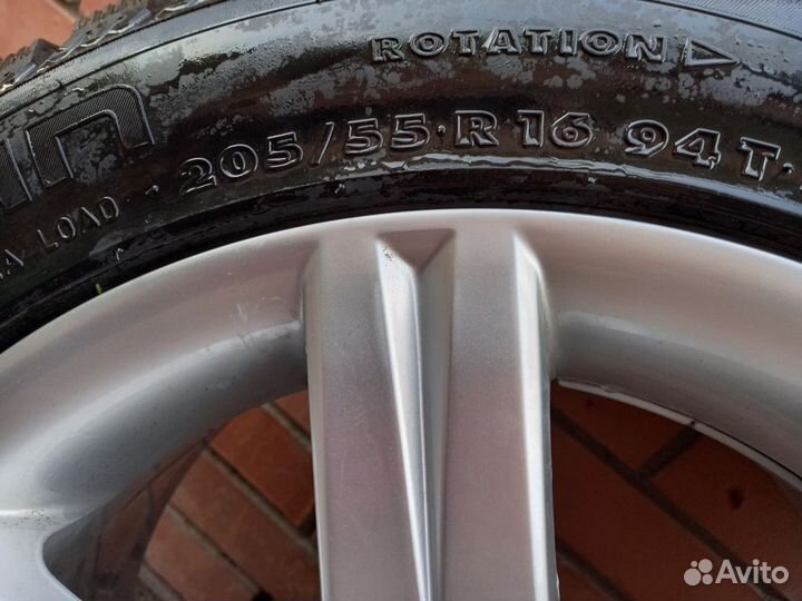 R16 Nokian Tyres Hakkapeliitta 4 205/55, PCD 5x112 DIA 57.1