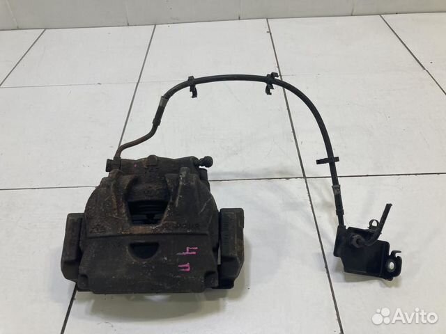 Суппорт передний правый Jaguar XF CC9 2007-2015