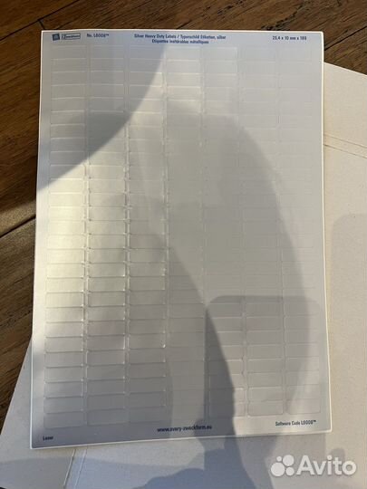 Этикетки avery (серебристая пленка) 25.4x10 мм