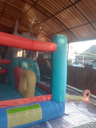 Детский надувной батут с горкой