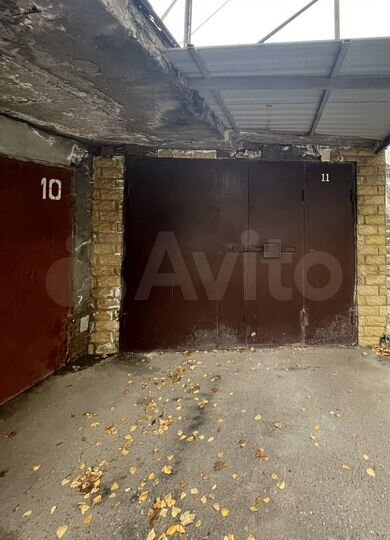 Гараж, > 30 м²