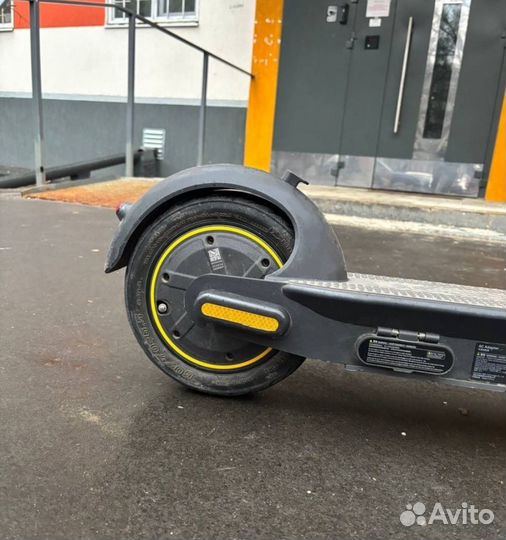 Электросамокат ninebot g30p