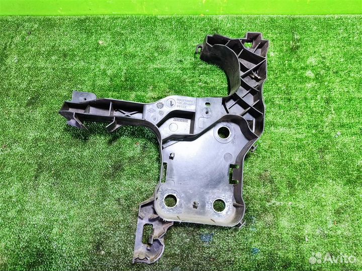 Кронштейн фары правой Renault Scenic 2 (JM) 2008