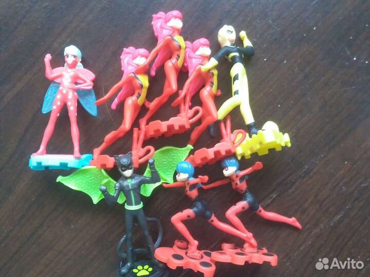 Одиночные фигурки из Киндер Ледибаг