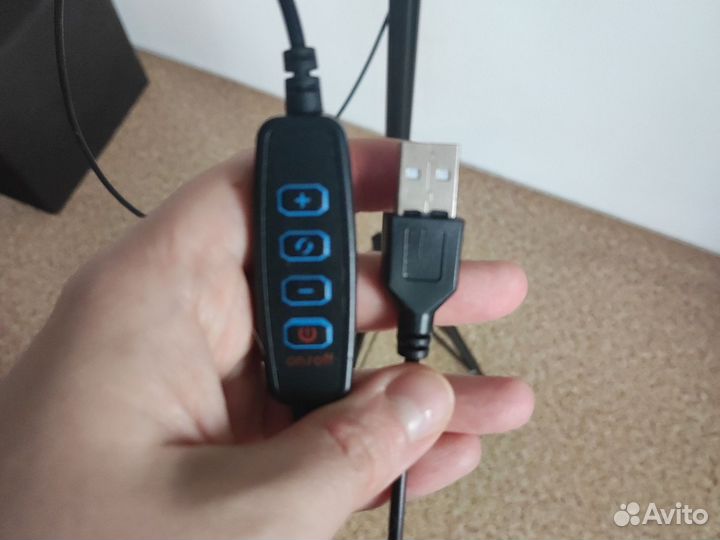 Кольцевая лампа 26 см