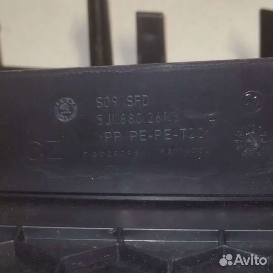 Крышка подушки безопасности Skoda Fabia