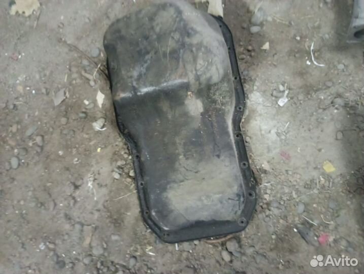 Впускной коллектор тойота корона 3S FE 1993 год