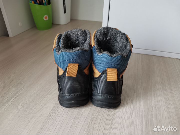 Ботинки демисезонные 24 р