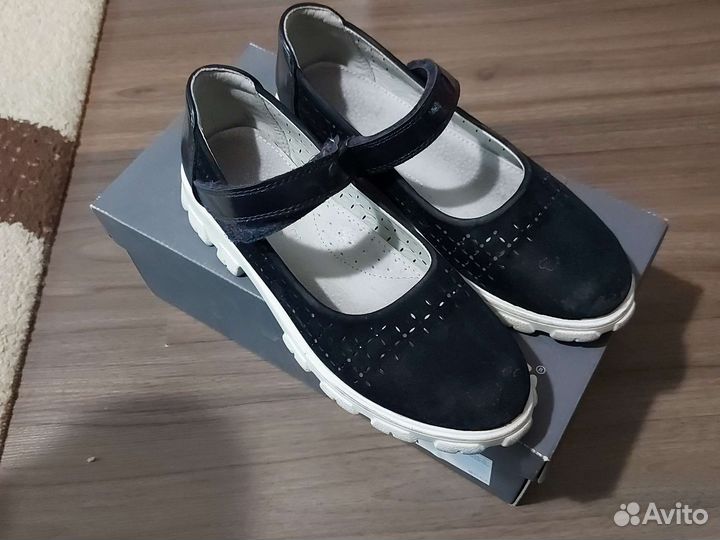 Туфли на девочку