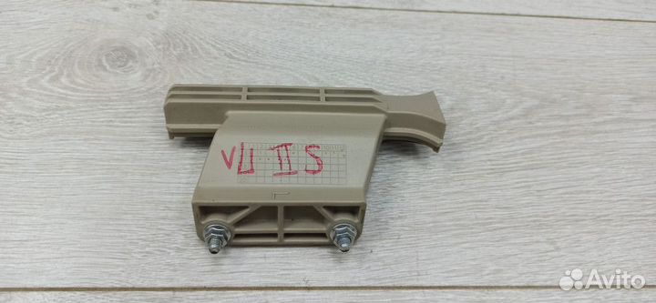 Направляющая стекла Hyundai solaris 2 Лев