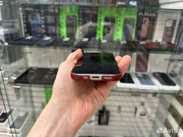 Чехол pitaka на iPhone 16 pro / max красный