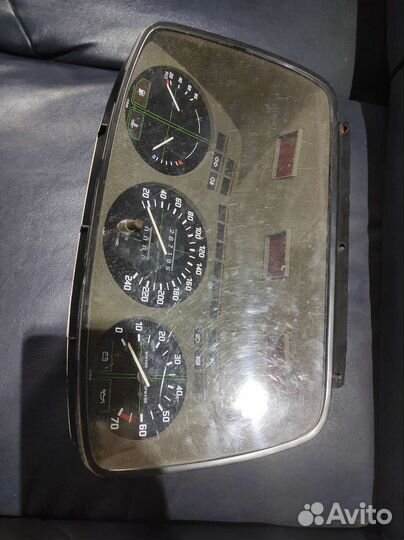 Приборная панель bmw e23 240км