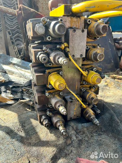 Гидрораспределитель на экскаватор ek -12-14