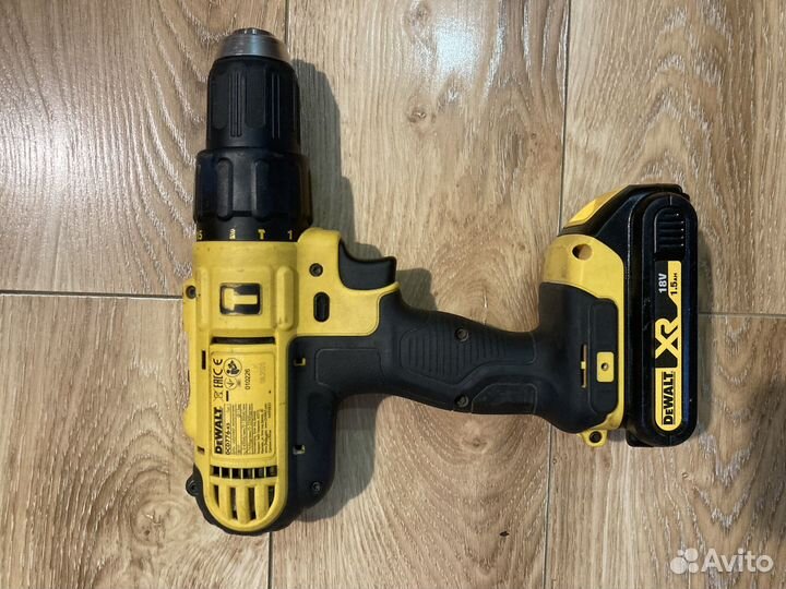 Шуруповерт dewalt dcd 776