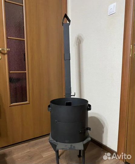 Печь для казана 12 л с трубой и съёмными ножками