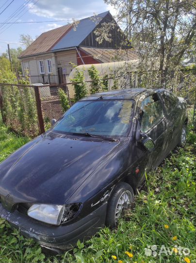 Renault Megane 1.6 AT, 1997, 150 000 км