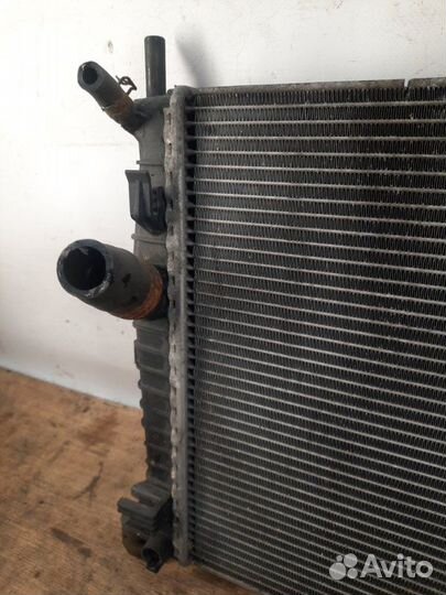 Радиатор основной Ford Focus хэтчбэк 5 дв. 1.8