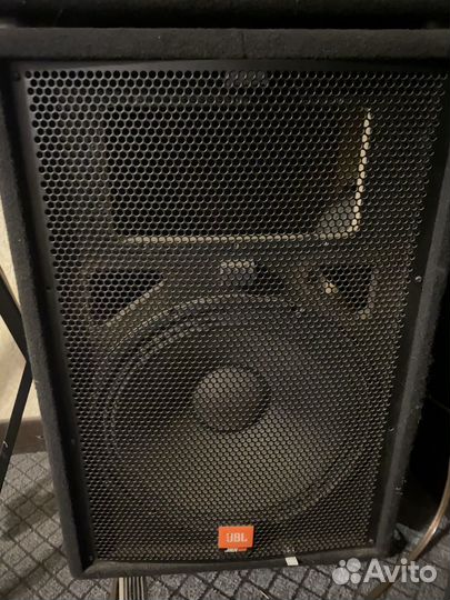 Колонки JBL JRX 100