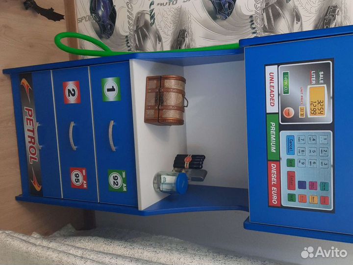 Спальный гарнитур