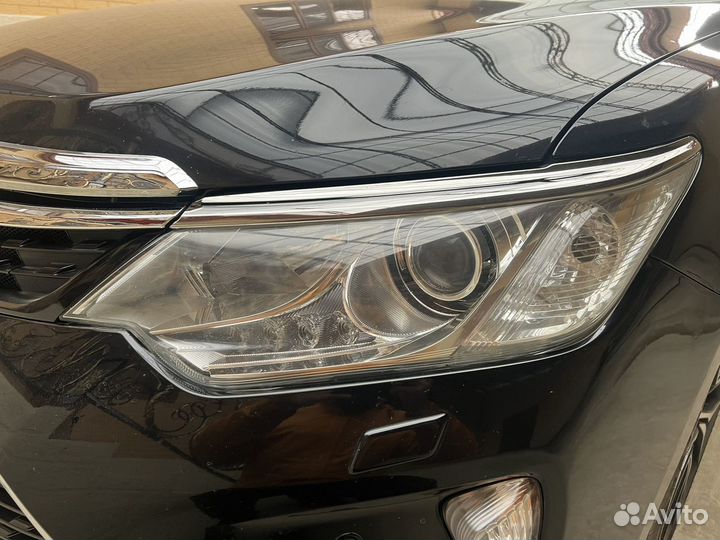Фары на toyota camry 55 Адаптерованые оригинал