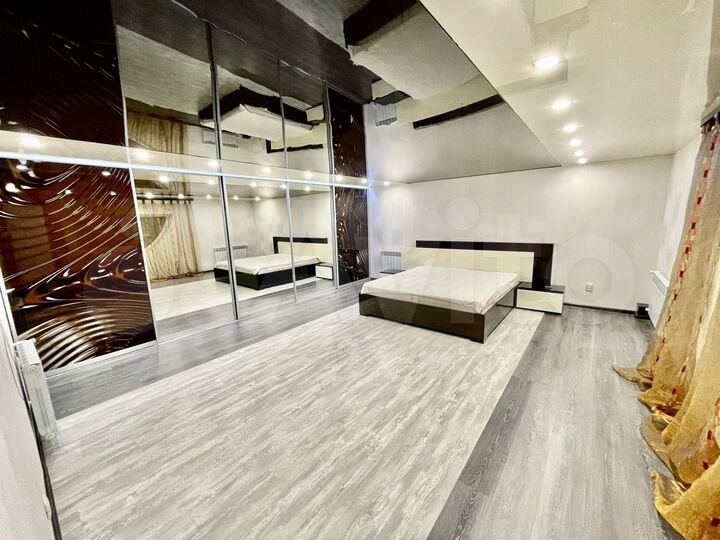 2-к. квартира, 110 м², 12/13 эт.