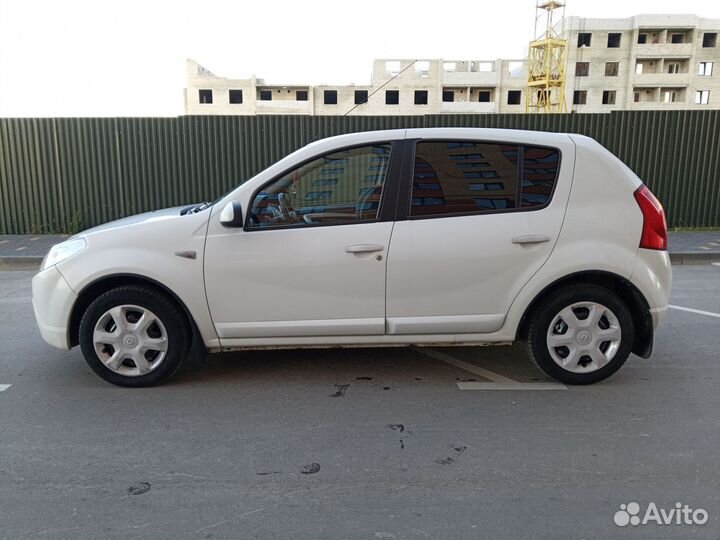 Renault Sandero 1.6 МТ, 2012, 104 000 км