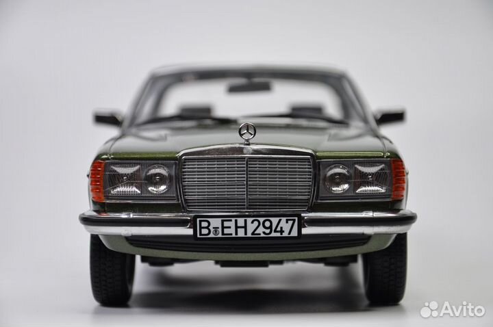 Mercedes-Benz 280CE W123 (C123) Coupe (1980) 1:18