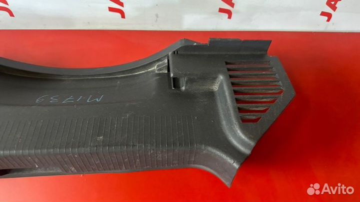 Накладка пластиковая багажника Opel Astra H 1.6