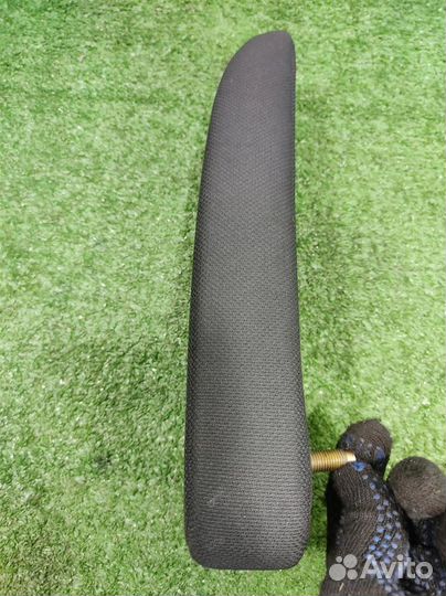 Подлокотник Toyota Corolla Verso R1 2006