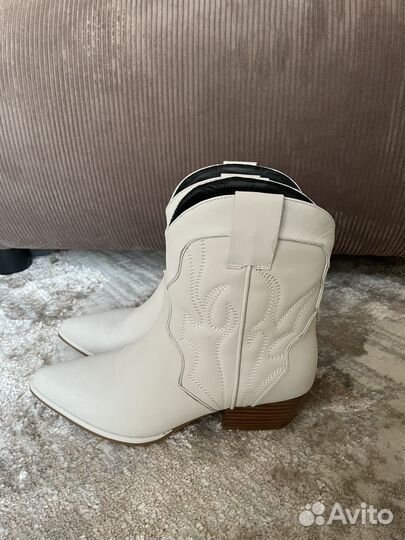 Казаки mascotte 38 белые